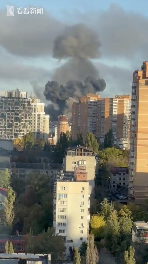 世界新闻头条最新消息，爆炸事件震撼全球，影响力强大，全球震惊！爆炸事件成最新头条新闻，影响力巨大