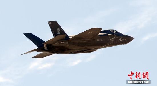 美军F-35战斗机飞行表演，展现尖端战力的震撼瞬间，美军F-35战斗机震撼飞行表演，尖端战力瞬间展现