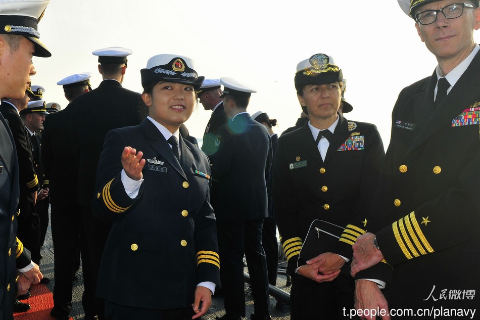 辽宁舰航母首位舰长，铁血舰魂的领航者，辽宁舰航母首位舰长，铁血领航者的传奇之旅