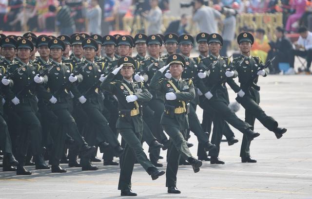 重温历史，1997年香港阅兵中暑事件回顾与反思，回顾与反思，香港阅兵中暑事件的历史教训（1997年）