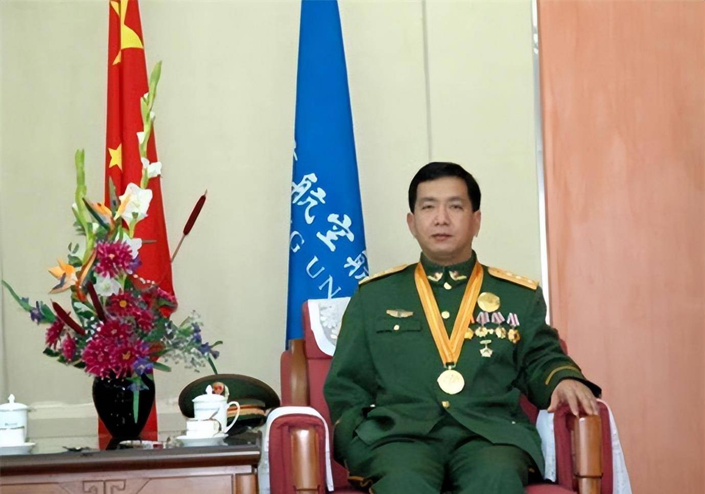 丁晓兵少将，英勇无畏的战士与忠诚的军人，丁晓兵少将，英勇战士的忠诚军旅之路