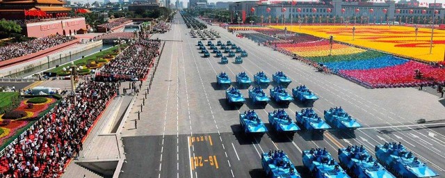 阅兵仪式中的路线选择，哪条路更适合？，阅兵仪式中的路线选择，最佳路线探讨