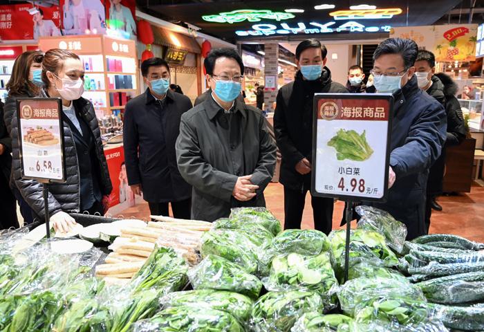 最新消息与最新疫情数据，全球抗击疫情的进展与挑战，全球抗击疫情进展、最新消息与疫情数据综述