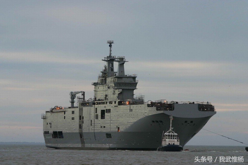 西北风级两栖攻击舰