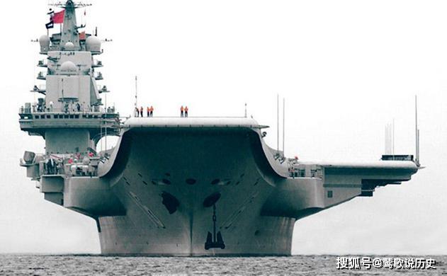 中国新航母，长约三百米的壮丽巨舰，中国新航母，壮丽巨舰，长约三百米