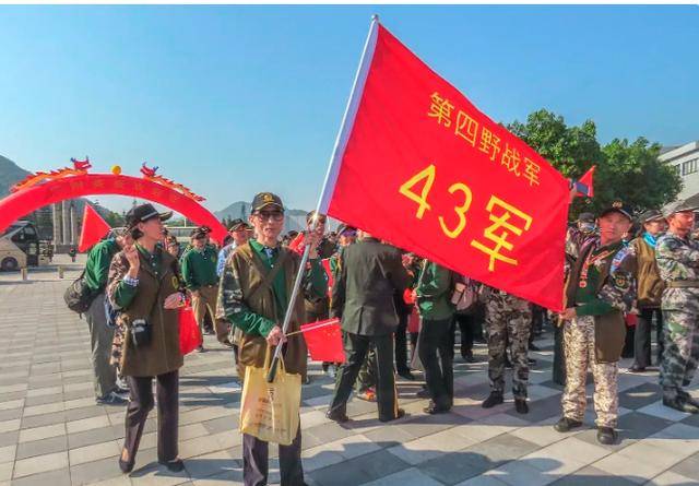 探寻历史足迹，走进中国军队中的传奇部队——第52集团军第127师，探寻传奇部队，第52集团军第127师的历史足迹。