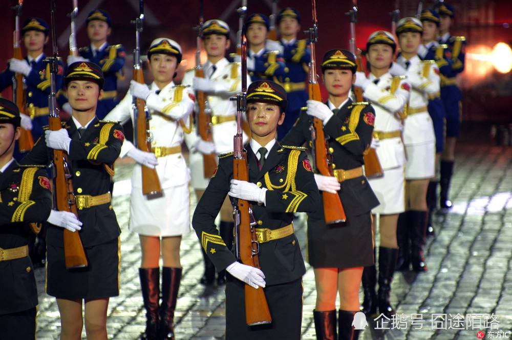 中国人民解放军仪仗队女兵正步，荣耀与力量的象征，中国人民解放军仪仗队女兵正步，荣耀与力量的璀璨象征