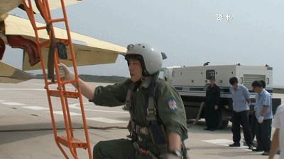 舰载机飞行员培养，投入与产出的价值分析，舰载机飞行员培养的价值分析与投入产出考量