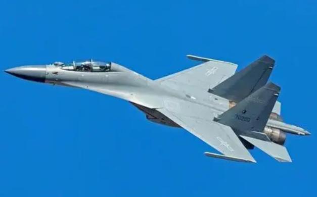 歼-16，中国空中力量的璀璨明珠，歼-16，中国空中力量的骄傲明珠