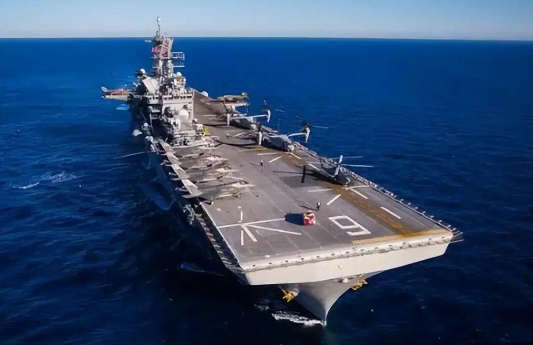 福特级肯尼迪号航空母舰的尺寸与威力，福特级航空母舰肯尼迪号，尺寸与威力的完美结合