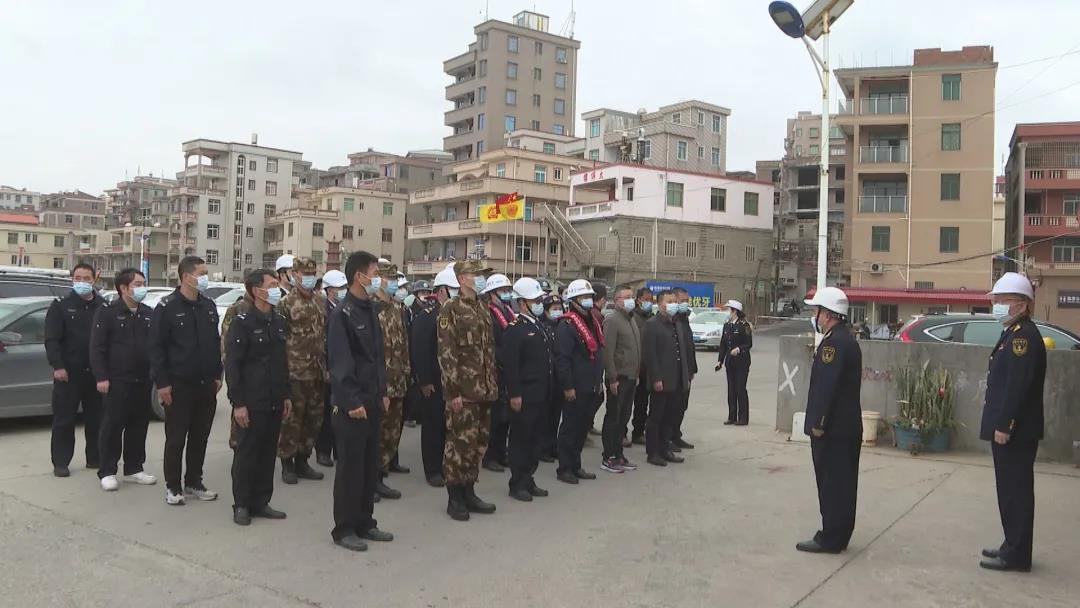 泉州舰是否转海警？解析与探讨，泉州舰转海警？深度解析与探讨