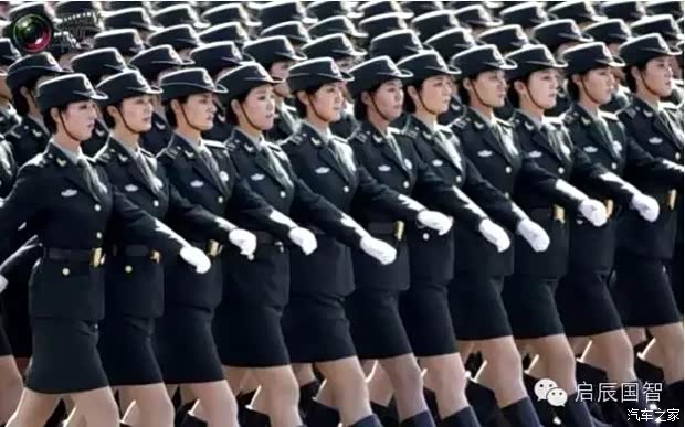 俄罗斯女兵仪仗队阅兵视频，展现力量与荣耀的瞬间，俄罗斯女兵仪仗队阅兵风采，力量与荣耀的展现