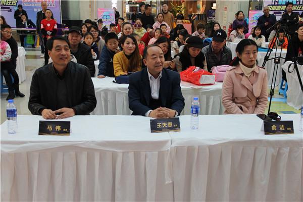 凤凰网新闻中心人力资源的卓越实践，凤凰网新闻中心人力资源卓越实践探索
