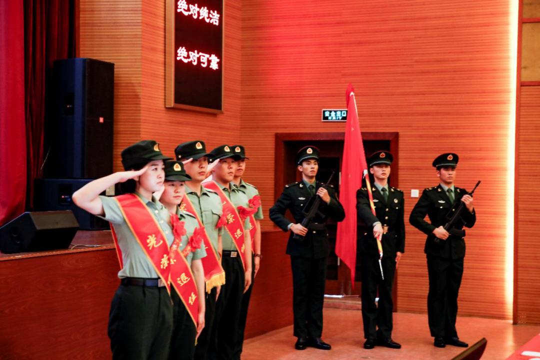 揭秘中国海军的杰出之作，985舰究竟是何舰？，揭秘，中国海军旗舰985舰——中国海军的杰出之作探索