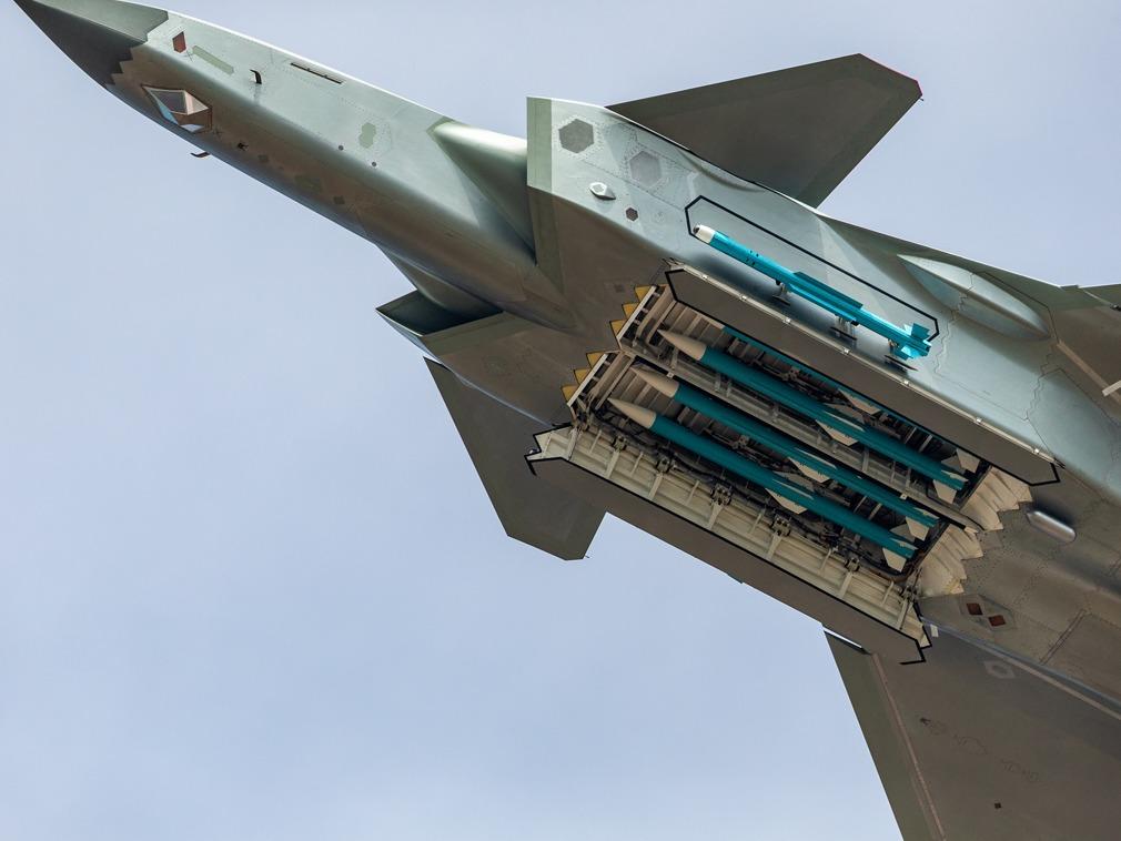 中国空军装备的第4代隐身战斗机,探索新时代空中力量的核心要素,中国第四代隐身战斗机,新时代空中力量的核心探索