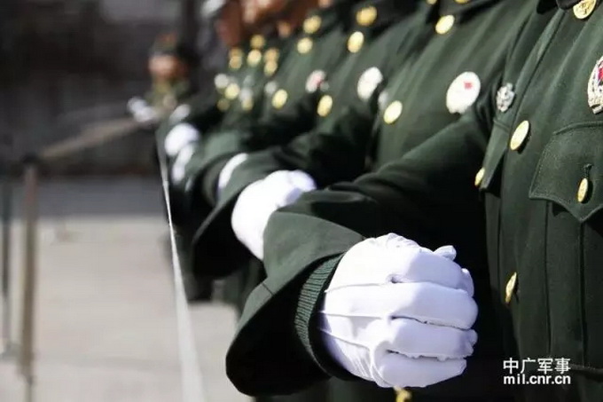 儿童三军仪仗队服装图片,展现荣耀与精神的象征,儿童三军仪仗队服装,荣耀与精神的象征图片展示