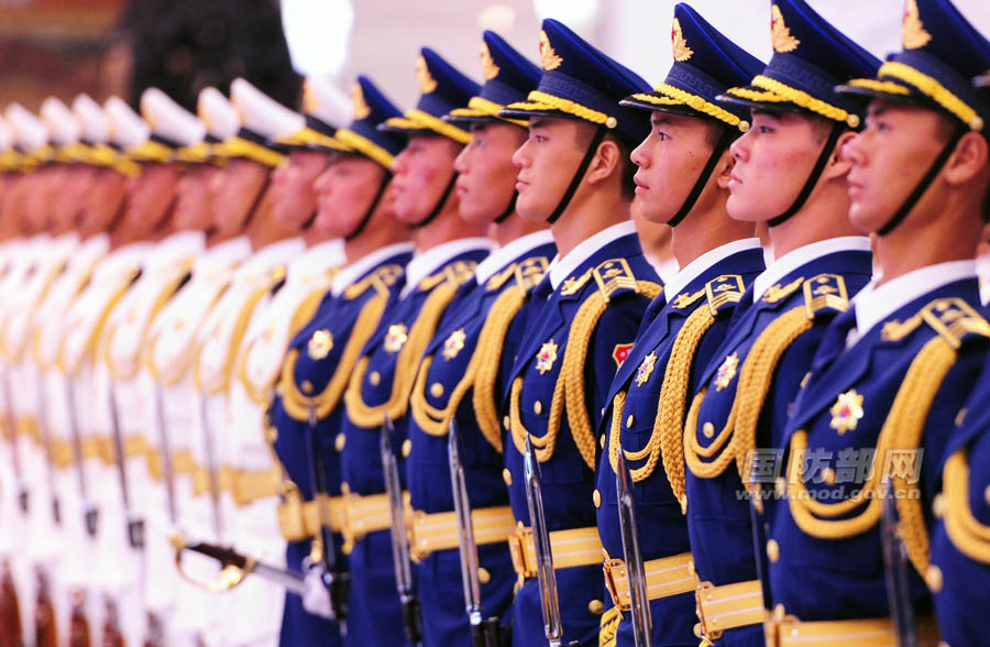 儿童三军仪仗队服装图片,展现荣耀与精神的象征,儿童三军仪仗队服装,荣耀与精神的象征图片展示