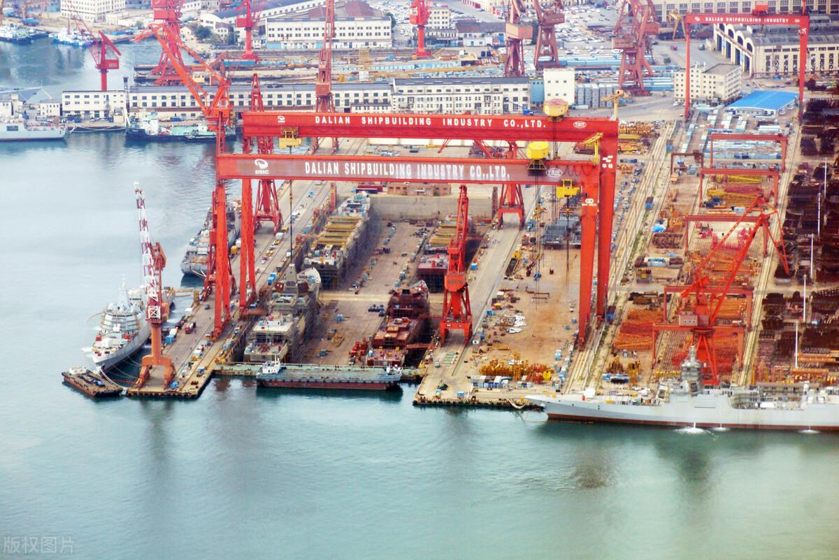 中国海军新纪元,055型驱逐舰的建造历程,中国海军新纪元,055型驱逐舰建造历程揭秘