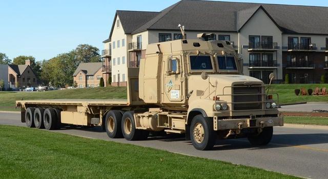 美军夏天装备,适应高温战场的先进装备与技术,美军高温战场适应装备与技术揭秘