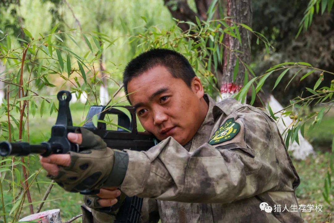 林斯标猎人集训大队长,传承与创新的猎人精神塑造者,塑造猎人精神,林斯标猎人集训大队长传承与创新之道