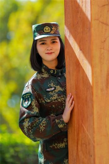 女兵一般干什么,多样角色与不凡贡献,女兵的多样角色与不凡贡献,探索女性士兵的职业领域与贡献