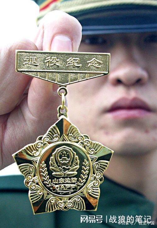 国防勋章并非当兵的都有,国防勋章并非普及所有士兵的荣誉标志