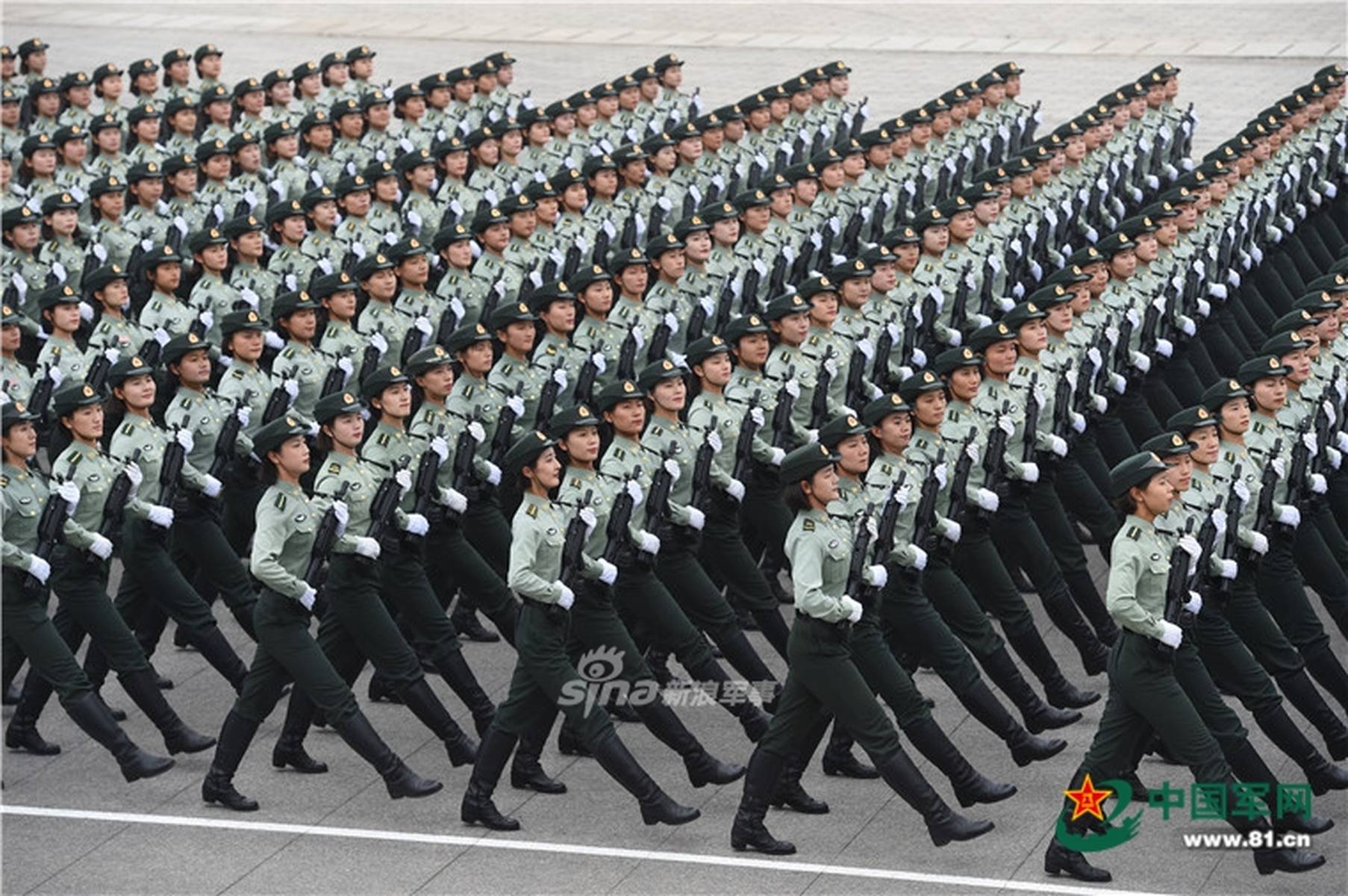 中国女兵方队大全,荣耀与风采的展现,中国女兵方队风采展现,荣耀与力量传承
