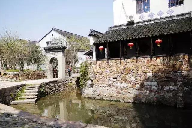 世界若没有光的诗歌，世界若无光，诗歌的启示