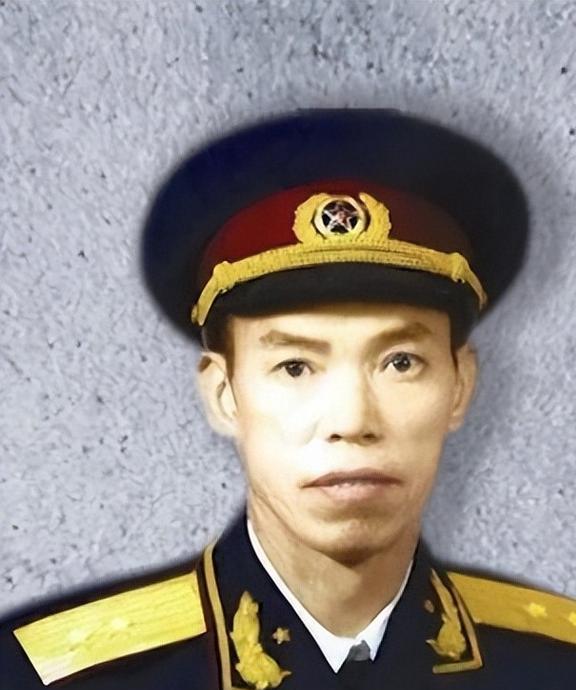 集团军军长的军衔，荣耀与责任的象征，集团军军长，军衔荣耀与责任的重托