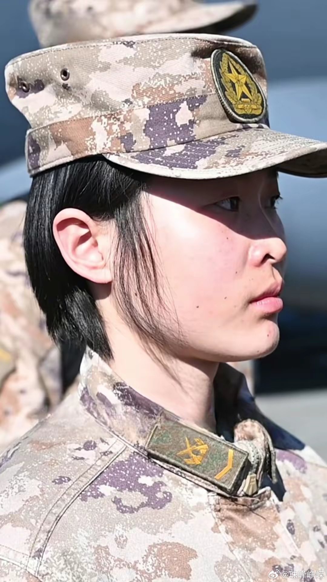 中国女兵，究竟有多帅？，中国女兵的英姿飒爽，究竟有多帅气？