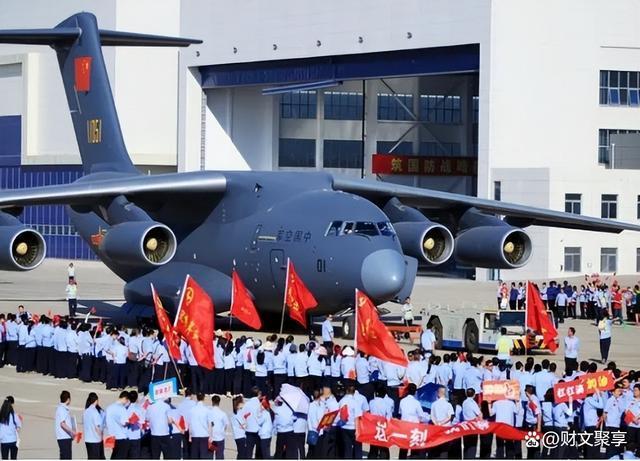歼八多重，揭秘中国空军主力战斗机的重量之谜，揭秘歼八战斗机的重量，中国空军主力战机重量之谜