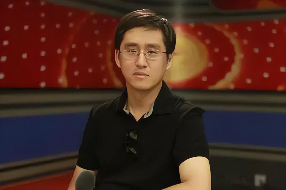 军事评论家刘晓非简介,一位深度解析军事领域的专家,刘晓非,深度解析军事领域的专家简介