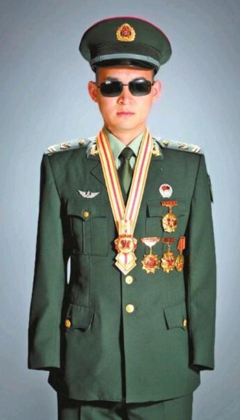 八一勋章与荣誉称号，等级之辨，八一勋章与荣誉称号，等级差异解读