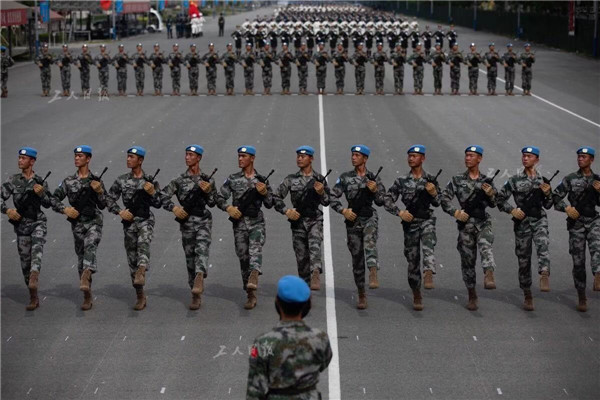 国庆70周年大阅兵完整版直播回放，回顾辉煌瞬间，铭记历史荣耀，国庆70周年大阅兵回顾，辉煌瞬间与历史荣耀的铭记