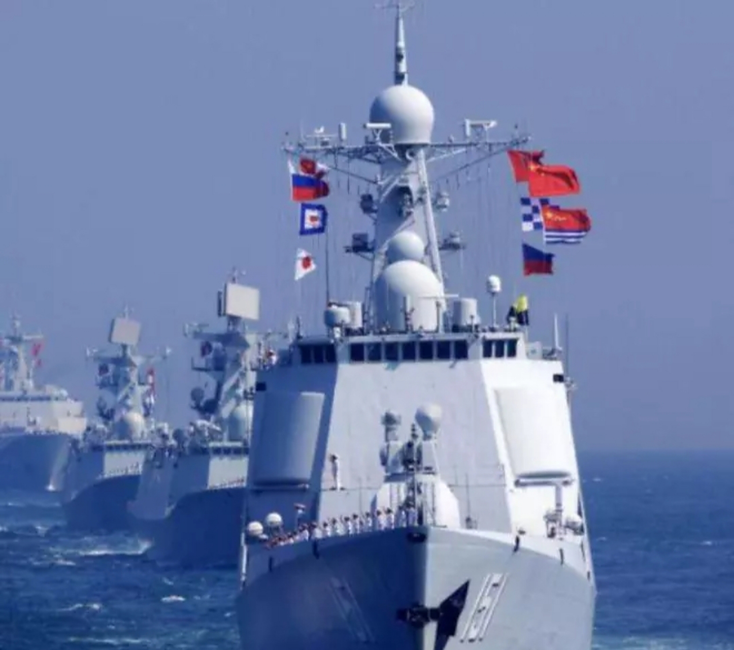 中方突然宣布出兵战舰,展示实力还是传递信号?,中方战舰展示实力,传递明确信号还是战略展示?
