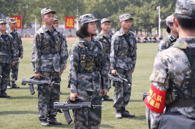 女生考军校的录取分数要求,女生考军校的录取分数要求解析