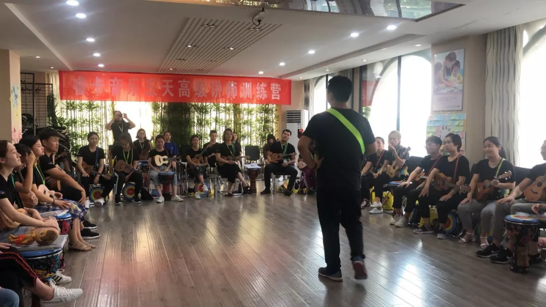 儿童魔鬼训练营学校,探索、反思与启示,儿童魔鬼训练营学校,深度探索、反思与启示