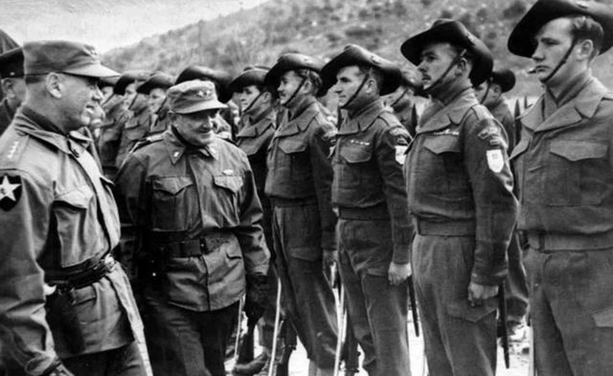 中国歼击机-2照片,揭示强大战斗力的背后故事,中国歼击机-2强大战斗力背后的故事揭秘照片欣赏