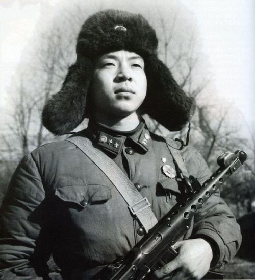 揭秘雷锋最诡异的照片，探寻背后的故事与真相，揭秘雷锋诡异照片背后的故事与真相