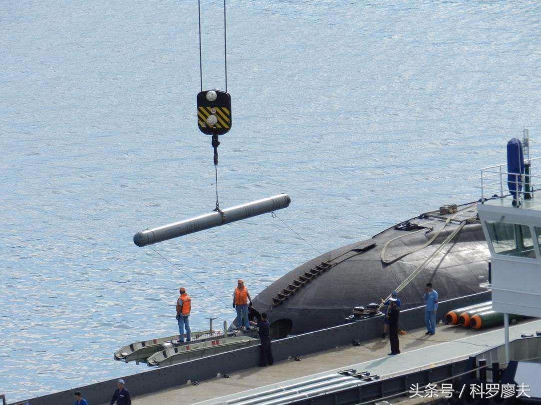 海军、空军、陆军哪个最累，军事领域的多维挑战与职责分析，军事领域多维挑战，海军、空军、陆军哪个肩负最重职责与压力？