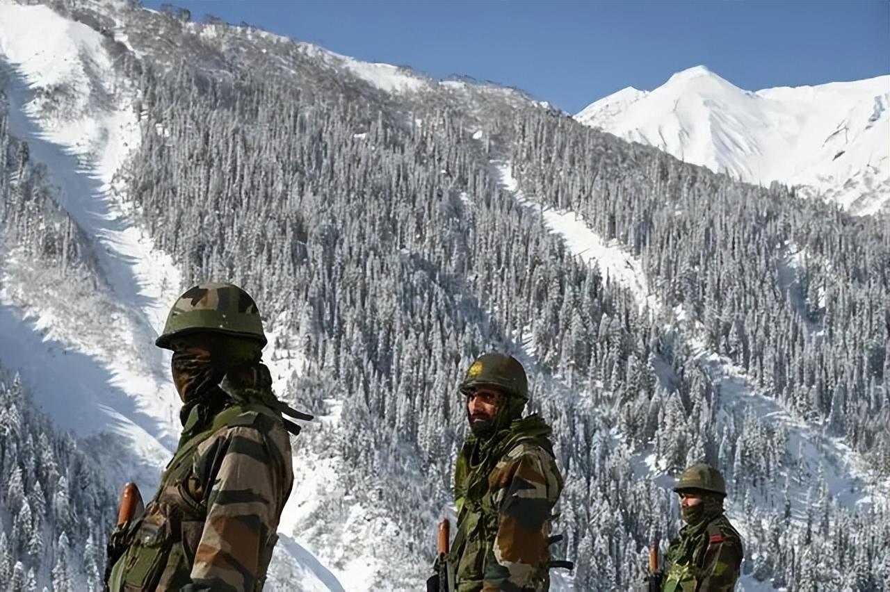 中国曾兵印度边境，历史背景与现代挑战（2020年观察），中国曾兵印度边境的历史背景与现代挑战（深度观察）