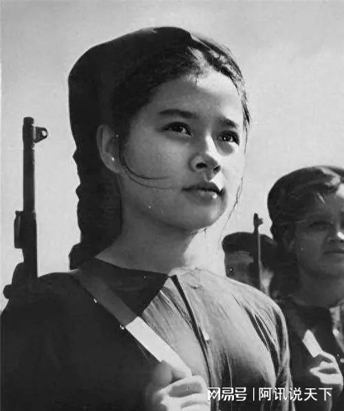 中国女兵在越南，历史与现实的交汇，中国女兵在越南，历史与现实的交织