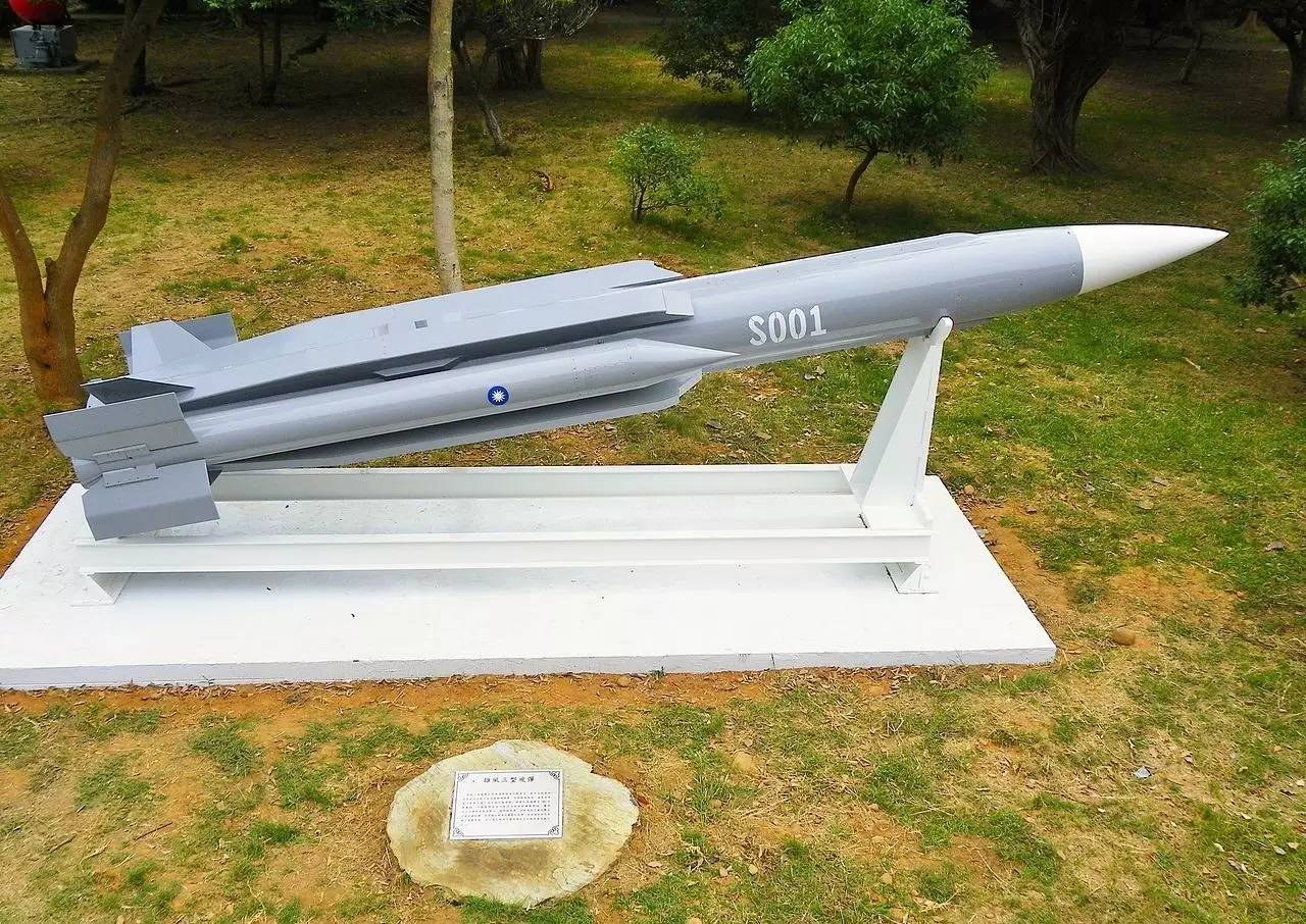 空射版雄风三导弹，技术革新与战略价值，空射版雄风三导弹，技术革新与战略价值的深度探讨