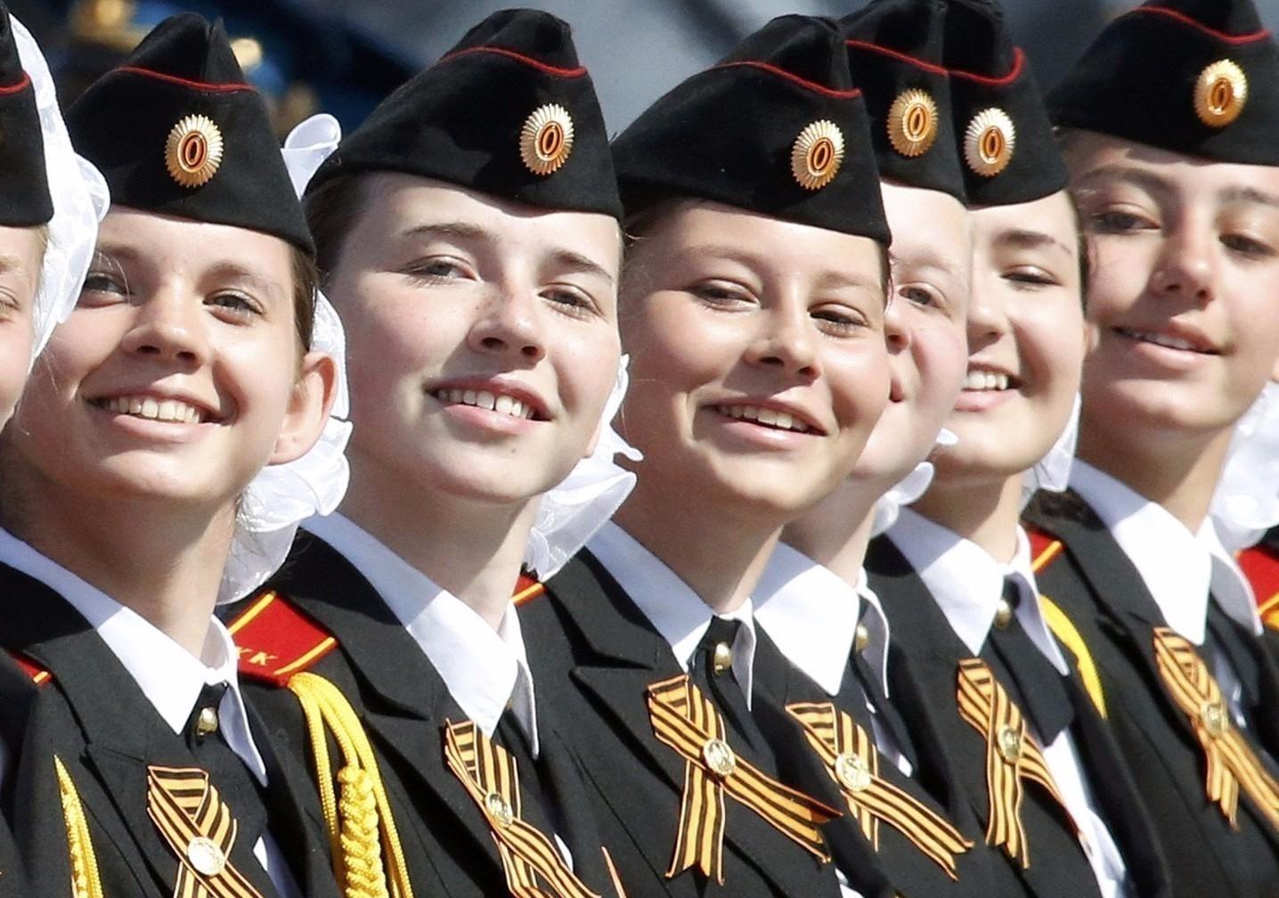 中国女兵仪仗队