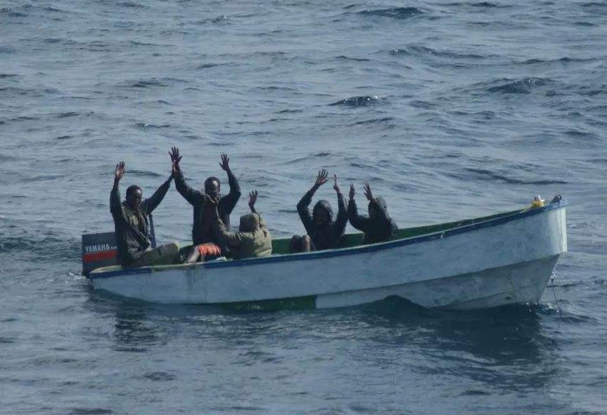 中国海军，反海盗行动中的英勇救援——真实画面揭示，中国海军在反海盗行动中的英勇救援，真实画面曝光
