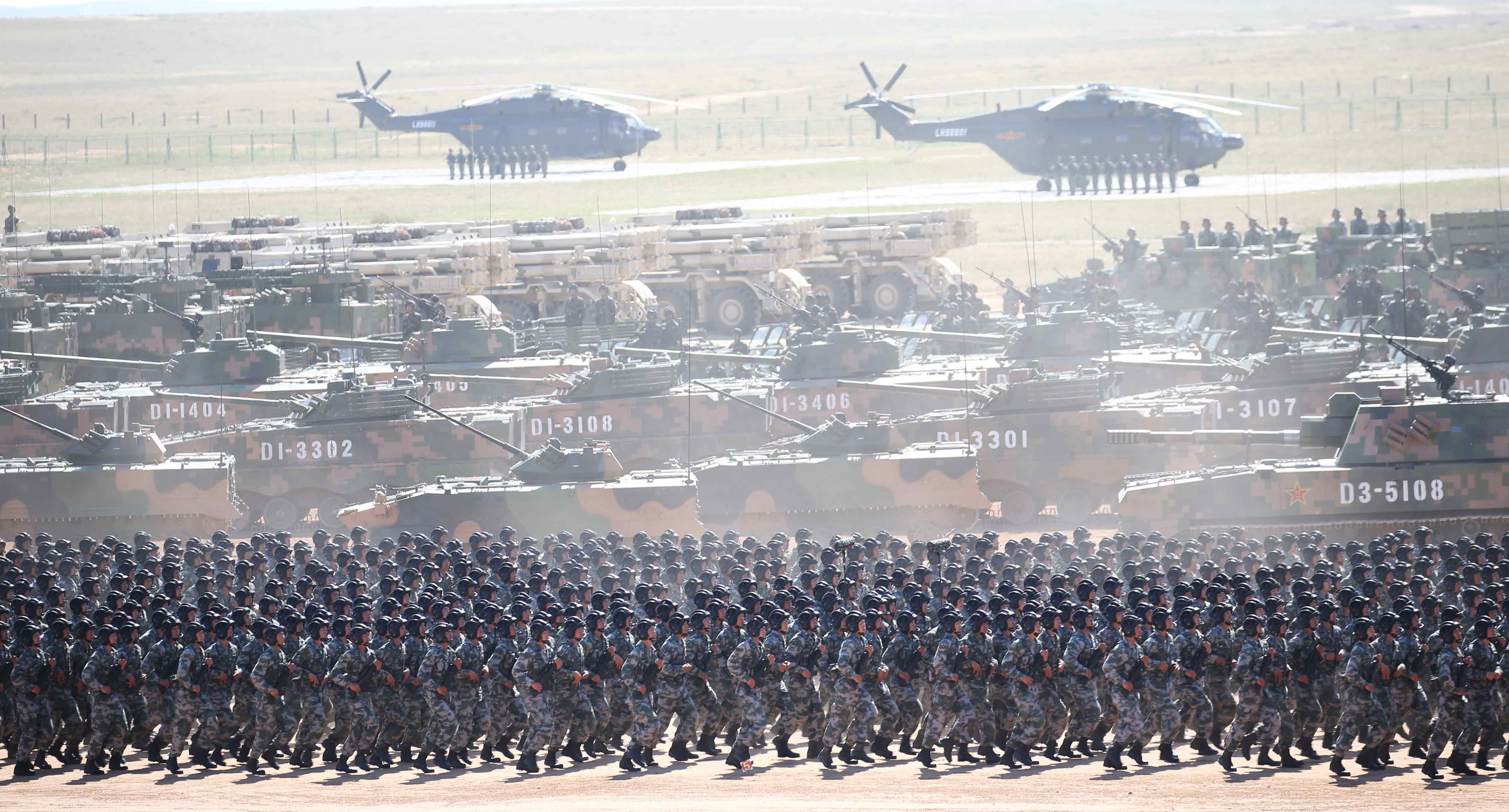 沙场阅兵目的，彰显国威军威，激发民族自豪感与凝聚力，沙场阅兵，彰显国威军威，激发民族自豪与凝聚力