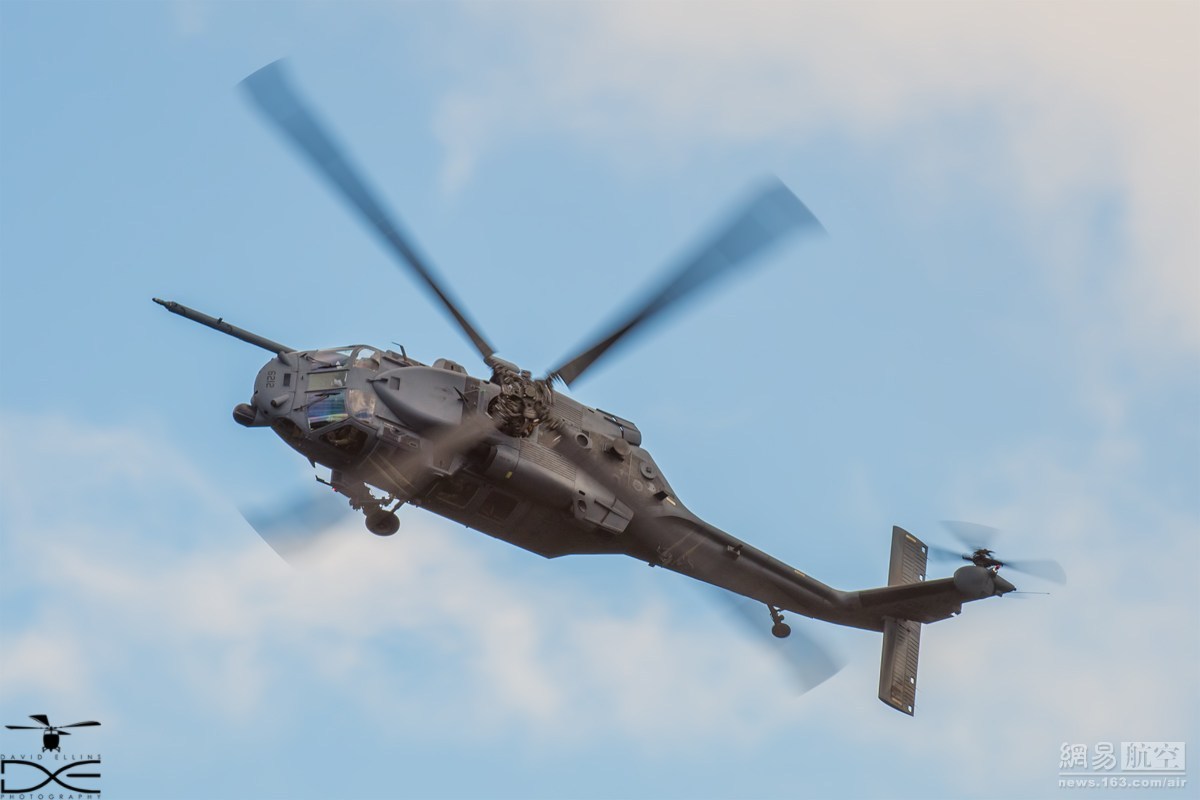 中国黑鹰直升机表演,展现空中力量的独特魅力,中国黑鹰直升机表演,空中力量的震撼展示