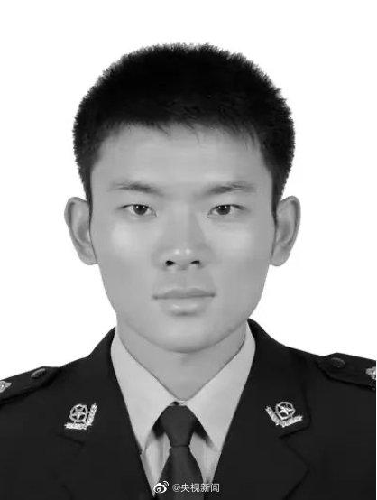 致敬英雄之魂，护航编队的无畏牺牲与荣耀使命，致敬英雄之魂，护航编队的牺牲与荣耀使命
