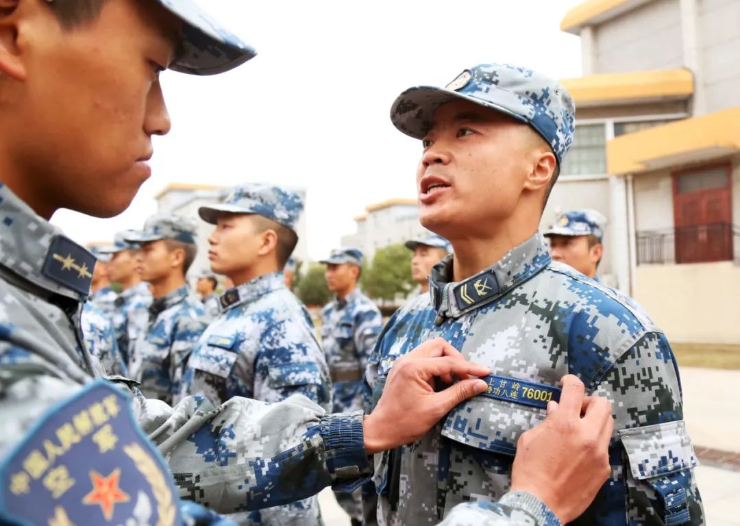 揭秘中国空军第十五空降兵部队的番号演变与现代化发展之路，中国空军第十五空降兵部队番号演变与现代化发展之路揭秘