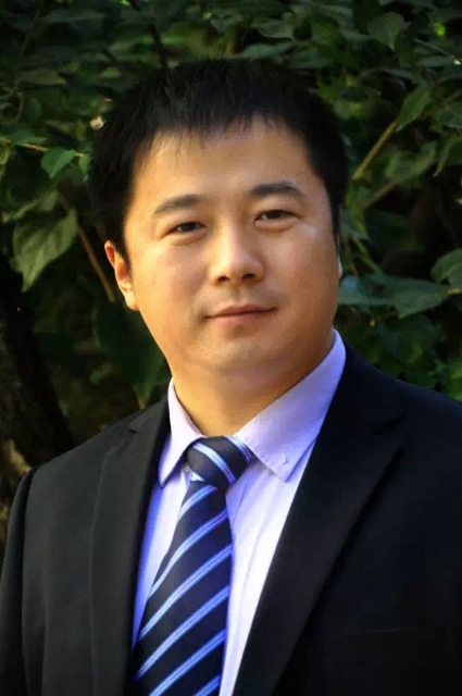 赵克石与儿子赵虎，两代人的传承与担当，赵克石与儿子赵虎，两代传承，担当不止